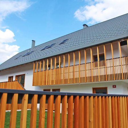 Apartment Jurijana - New 4-Bedroom Triplex With Sauna & Garden ボーヒニ エクステリア 写真