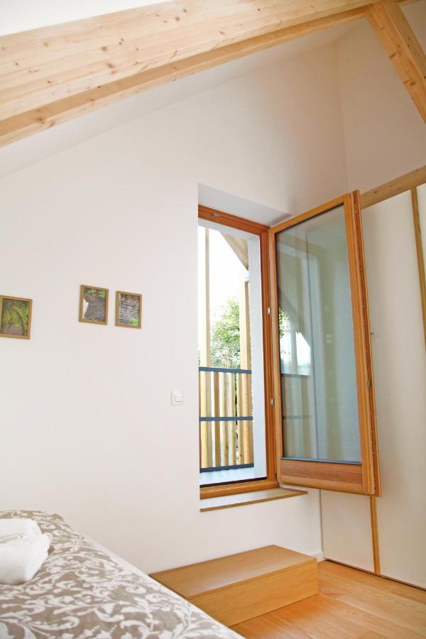 Apartment Jurijana - New 4-Bedroom Triplex With Sauna & Garden ボーヒニ エクステリア 写真